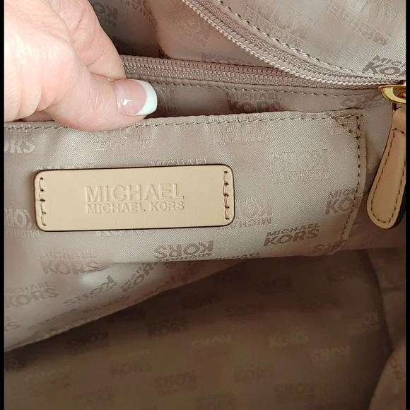 Michael Kors White Patent and Tan Tote Bag - Picture 6 of 7